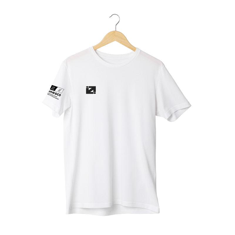 Camiseta PV BabyLook Branca Minimalista